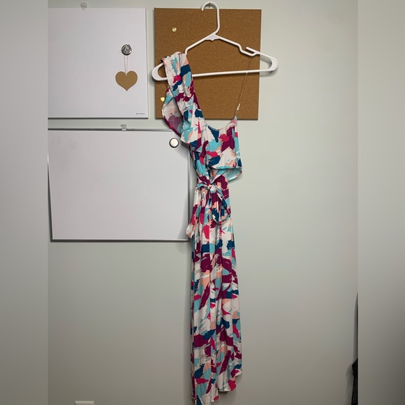 Emily Wonder one-shoulder patterned dress with waist tie - Picture 2 of 7